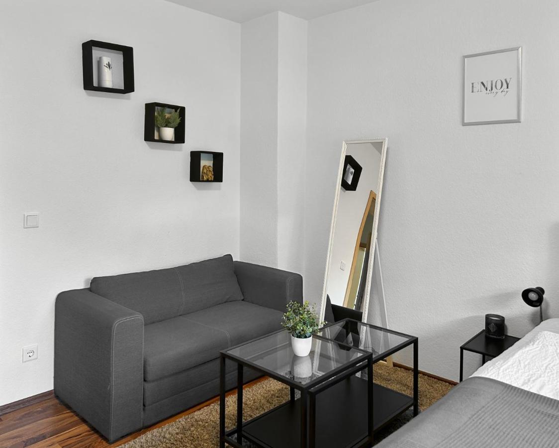 Relax Oasis With 65 Smarttv, Kitchen And Balcony Apartment Duisburg Exterior photo